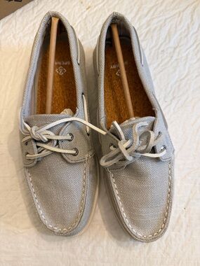 Sperry Woman’s Canvas Boat Shoes in Light Gray